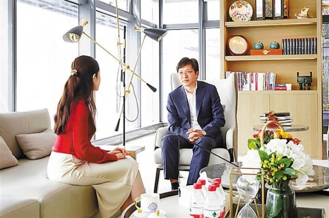 科达利创始人、董事长励建立接受深圳商报记者专访